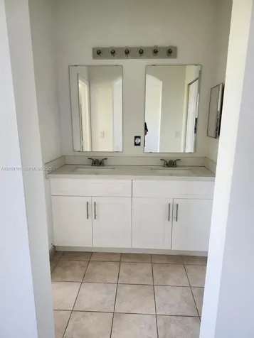11425 NW 76th Terrace Doral FL 33178