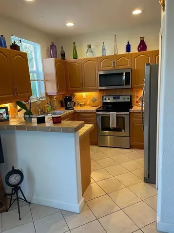 11425 NW 76th Terrace Doral FL 33178