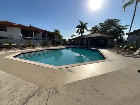 Miami FL 33186
