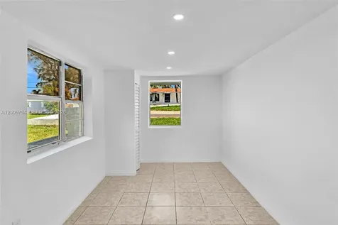 4156 SW 49th Court Dania Beach FL 33314