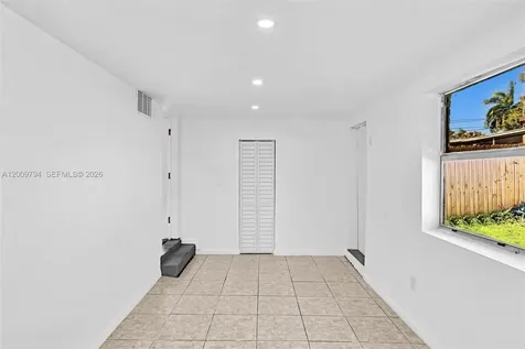 4156 SW 49th Court Dania Beach FL 33314