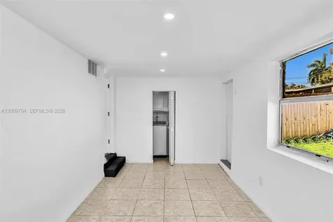 4156 SW 49th Court Dania Beach FL 33314