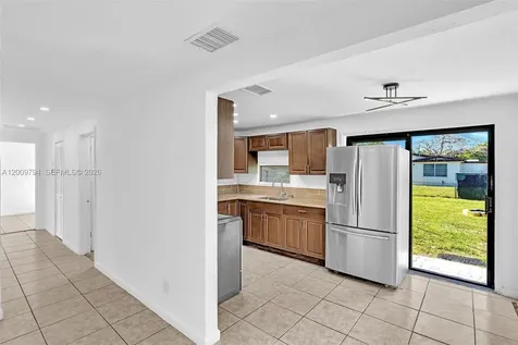4156 SW 49th Court Dania Beach FL 33314