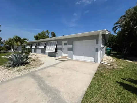 5221 York Court Cape Coral FL 33904
