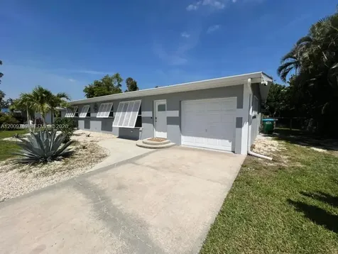 5221 York Court Cape Coral FL 33904