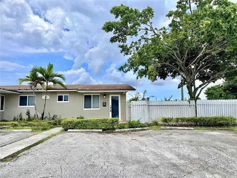 10303 NW 35th Place Miami FL 33147