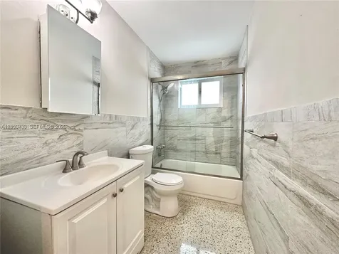 10303 NW 35th Place Miami FL 33147