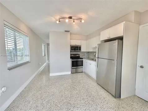 10303 NW 35th Place Miami FL 33147