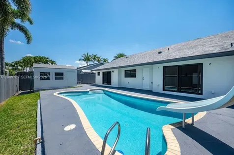 9220 SW 100th Ave Road Miami FL 33176