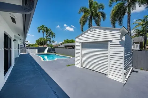 9220 SW 100th Ave Road Miami FL 33176