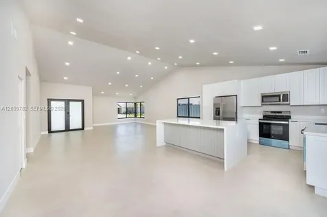 9220 SW 100th Ave Road Miami FL 33176