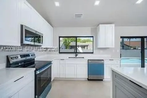 9220 SW 100th Ave Road Miami FL 33176