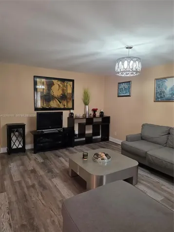 232 E Saxony E Delray Beach FL 33446