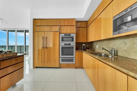 50 S Pointe Drive Miami Beach FL 33139