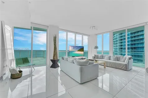 50 S Pointe Drive Miami Beach FL 33139