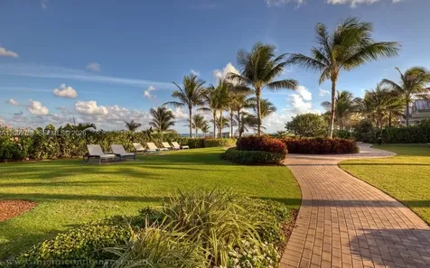 50 S Pointe Drive Miami Beach FL 33139