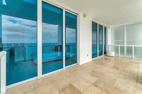 50 S Pointe Drive Miami Beach FL 33139