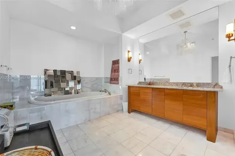 50 S Pointe Drive Miami Beach FL 33139