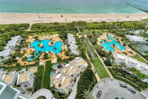 50 S Pointe Drive Miami Beach FL 33139