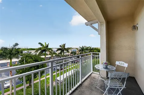 7266 SW 88th Street Miami FL 33156