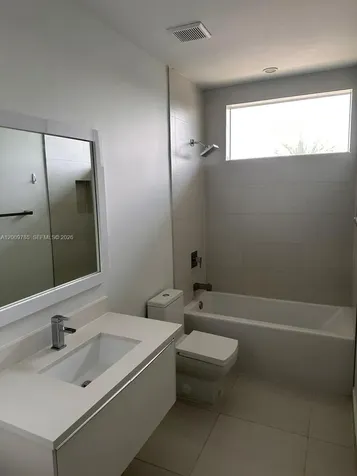 10471 NW 66th Street Doral FL 33178