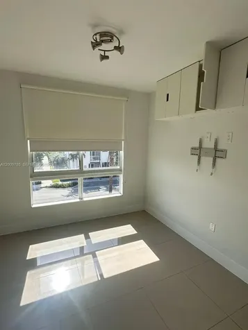 10471 NW 66th Street Doral FL 33178