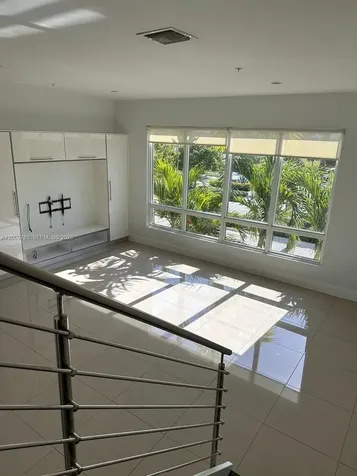 10471 NW 66th Street Doral FL 33178
