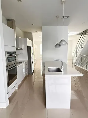 10471 NW 66th Street Doral FL 33178