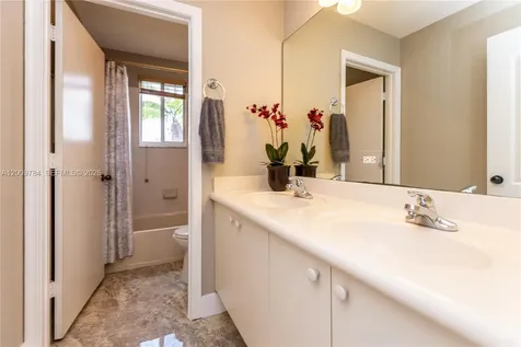 980 Golden Cane Drive Weston FL 33327