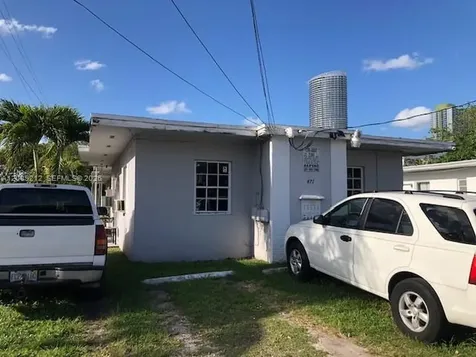 471 SW 10th Street Miami FL 33130