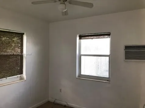 471 SW 10th Street Miami FL 33130