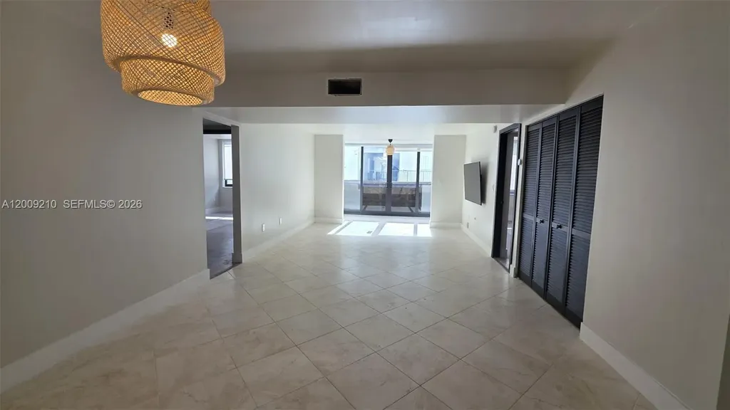 250 Galen Drive Key Biscayne FL 33149