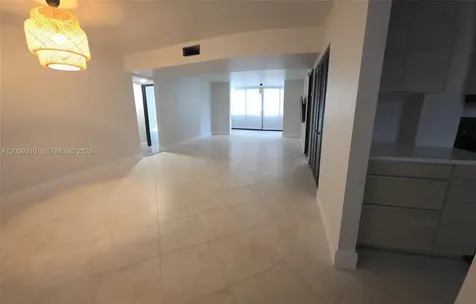 250 Galen Drive Key Biscayne FL 33149