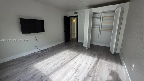 250 Galen Drive Key Biscayne FL 33149