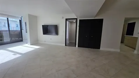 250 Galen Drive Key Biscayne FL 33149