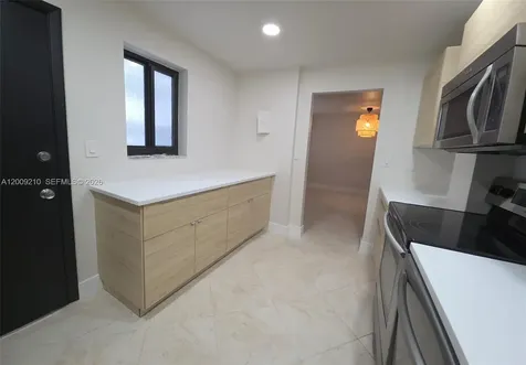 250 Galen Drive Key Biscayne FL 33149