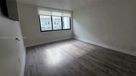 250 Galen Drive Key Biscayne FL 33149