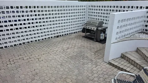 250 Galen Drive Key Biscayne FL 33149