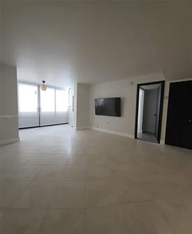 250 Galen Drive Key Biscayne FL 33149