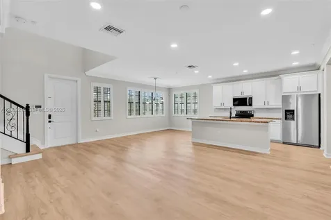 11541 SW 15th Street Pembroke Pines FL 33025