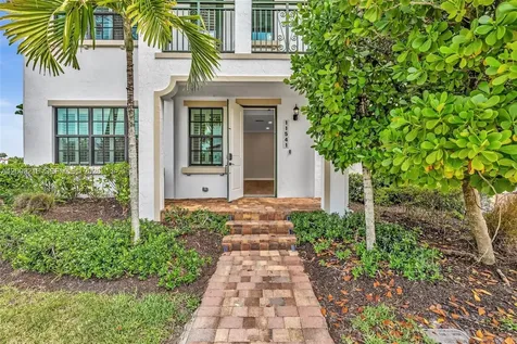 11541 SW 15th Street Pembroke Pines FL 33025