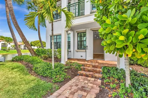 11541 SW 15th Street Pembroke Pines FL 33025