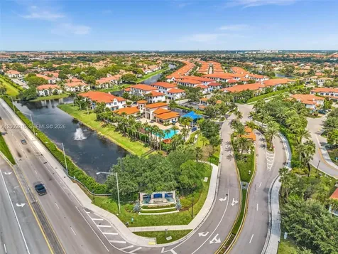 11541 SW 15th Street Pembroke Pines FL 33025