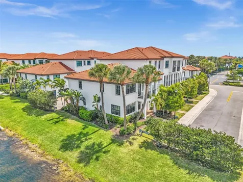 11541 SW 15th Street Pembroke Pines FL 33025