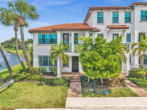 11541 SW 15th Street Pembroke Pines FL 33025