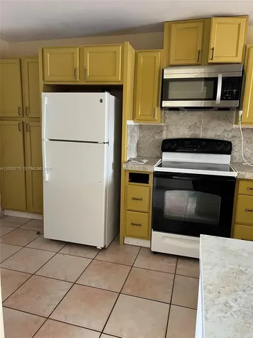 1770 NE 191st Street Miami FL 33179
