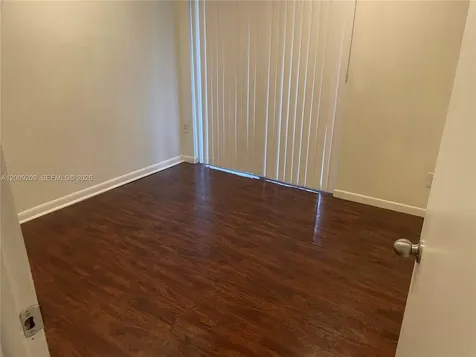 819 NE 199th Street Miami FL 33179