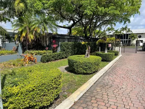 819 NE 199th Street Miami FL 33179