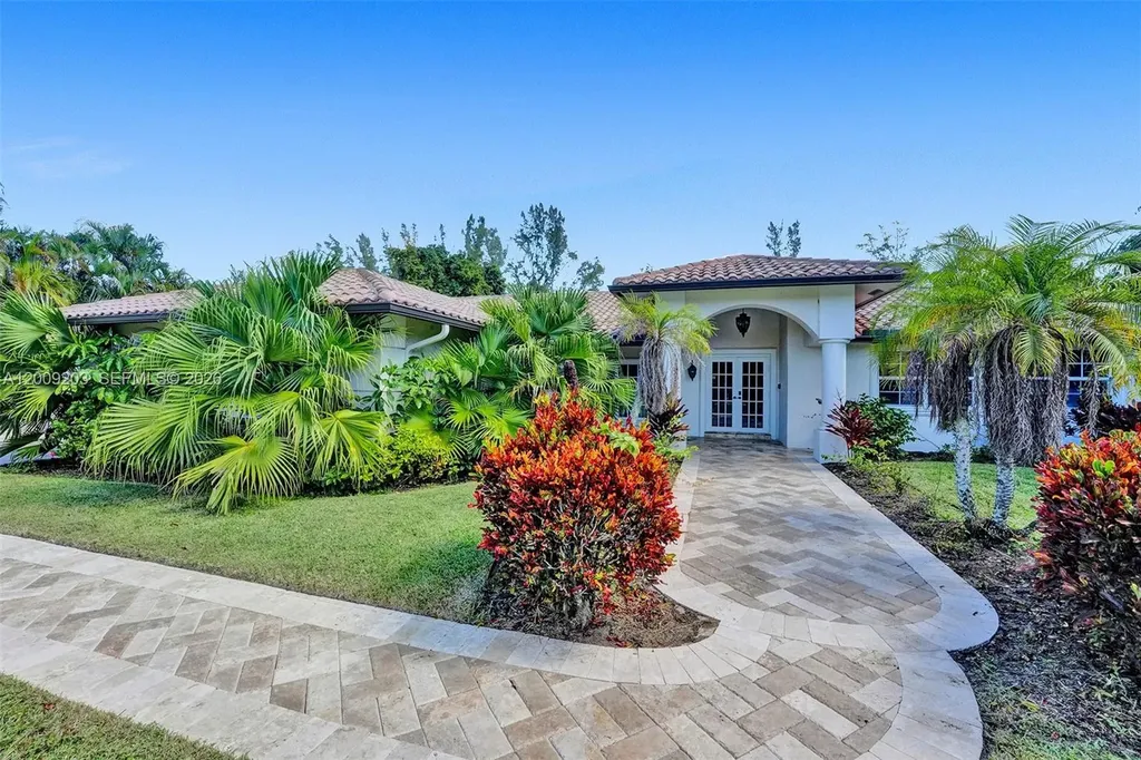 22180 Woodset Lane Boca Raton FL 33428