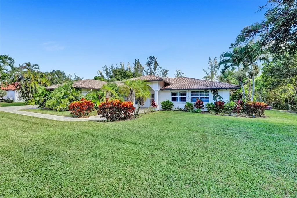 22180 Woodset Lane Boca Raton FL 33428